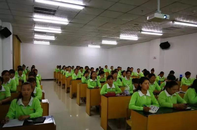 家政培训_培训家政保洁学校_培训家政心得体会怎么写